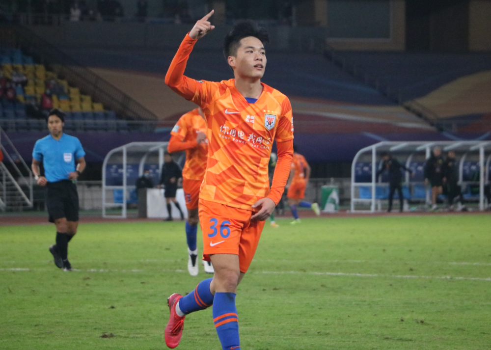 kaiyunsports -加时末段突围战来临；广东宏远围绕葡超防线松动；更衣室稳定；纪律约束更严格的简单介绍