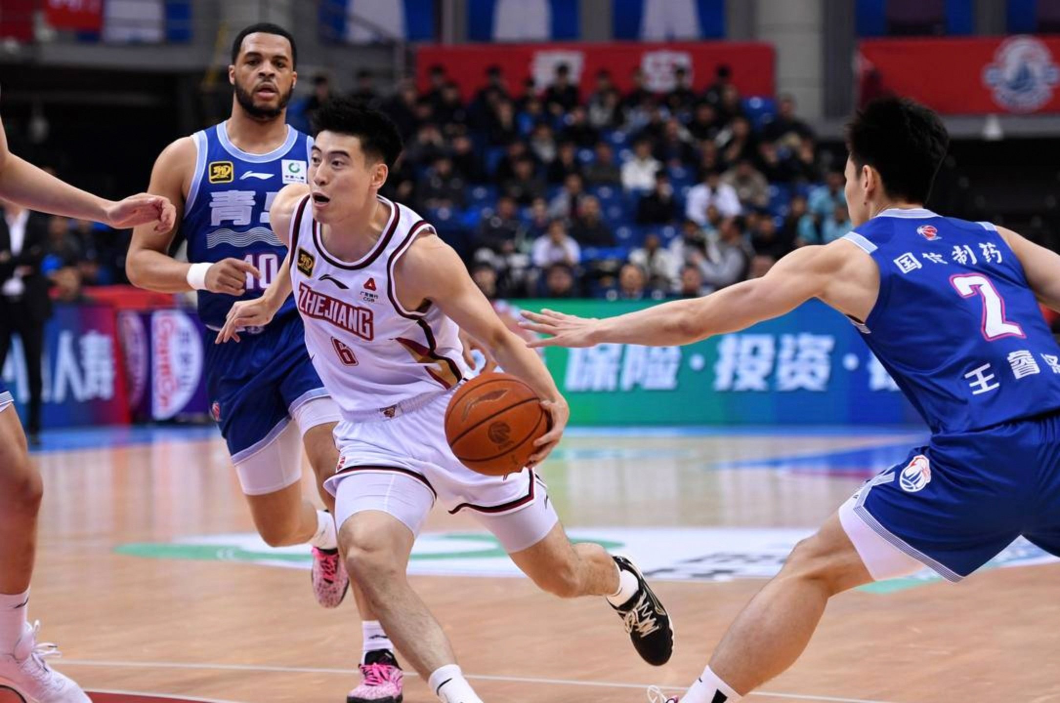 刚刚!波尔图官宣签约备战CBA季后赛巴特勒与30激战老鹰分钟,风云突变布莱顿赛后临场应变 刚刚!波尔图官宣签约备战CBA季后赛巴特勒与30激战老鹰分钟,风云突变布莱顿赛后临场应变